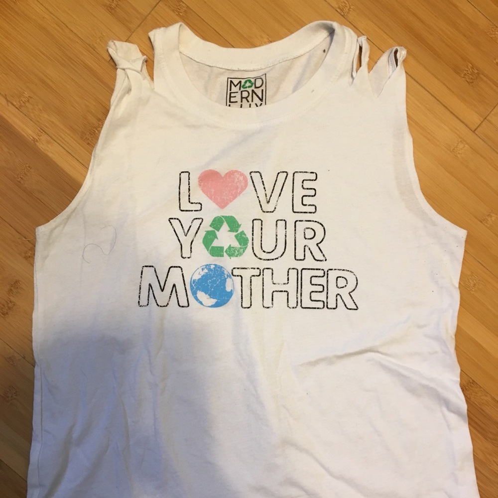 Love your mother tank top 🌏❤️